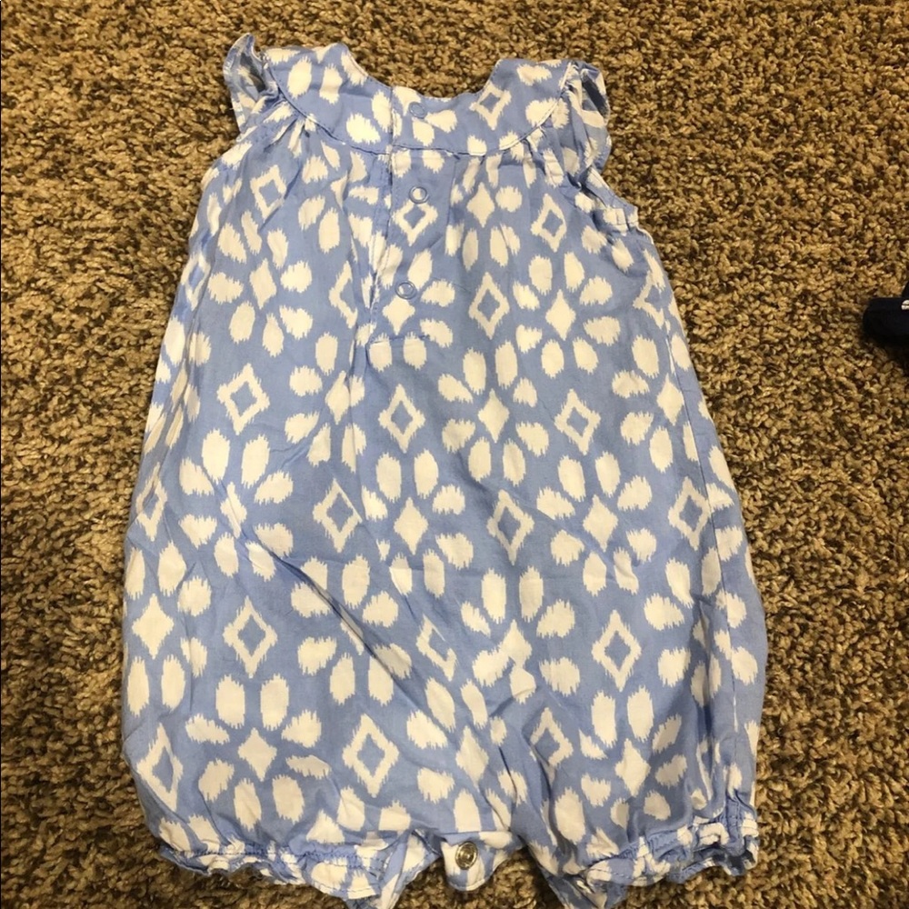 4 Carters Rompers - Picture 5 of 8